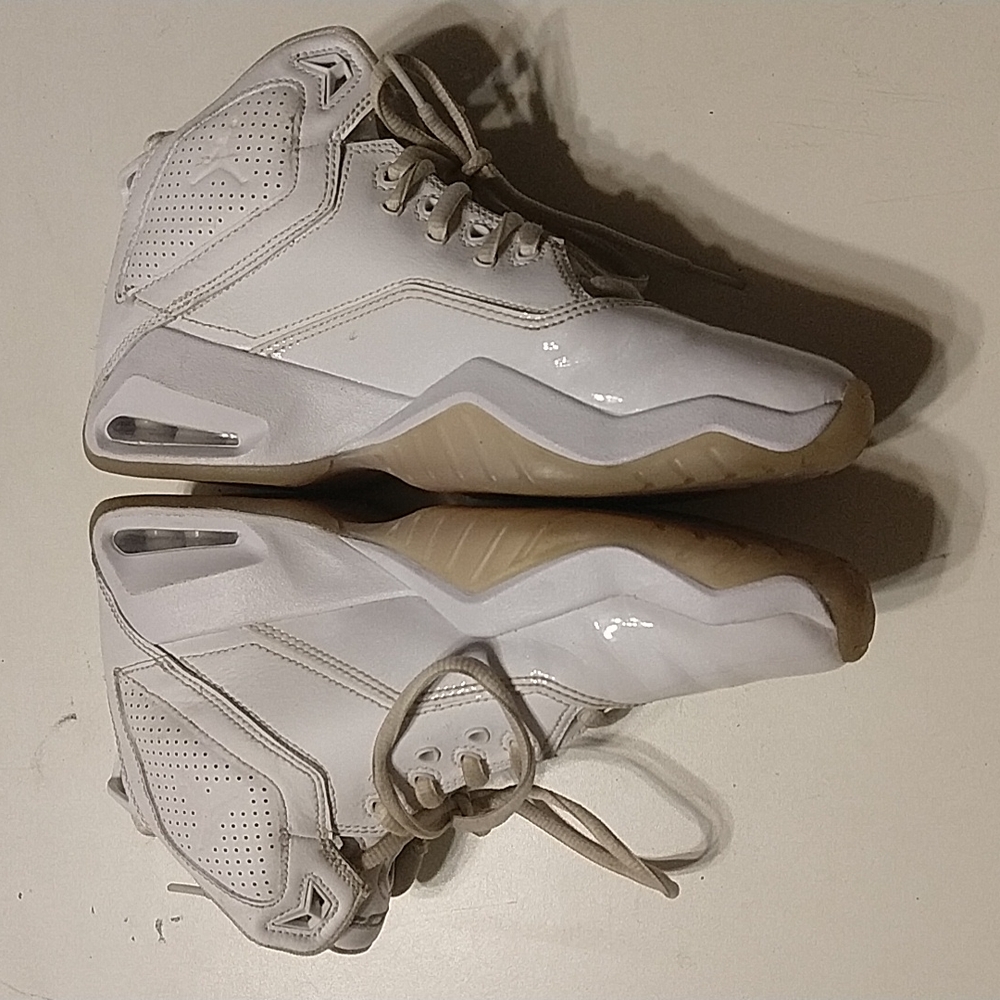 Jordan Shoes - Picture 3 of 6